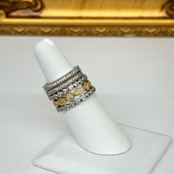 Lía 5-Tier Stacked Sterling Silver Ring - Picture 4 of 6